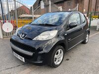 PEUGEOT 107