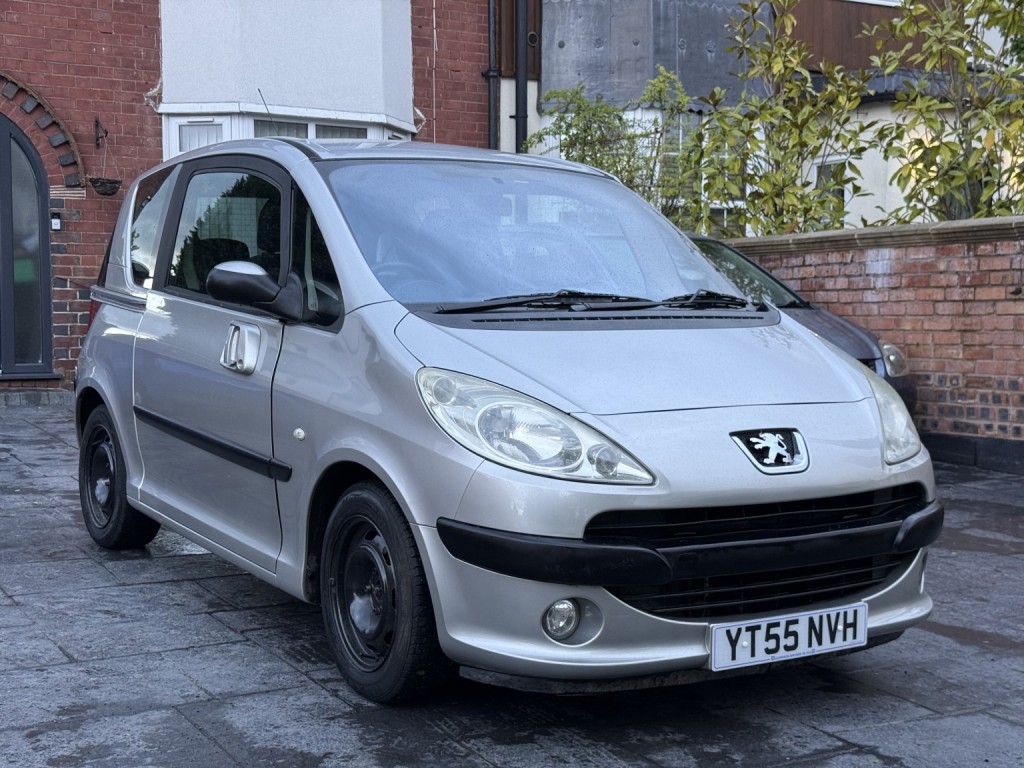 2005 Peugeot 1007